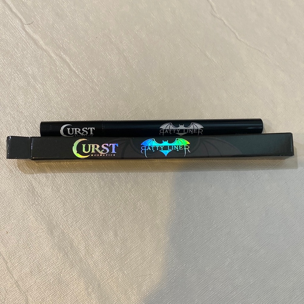 Batty‎ Liners Folklore Green Eyeliner Curst Kosmetics